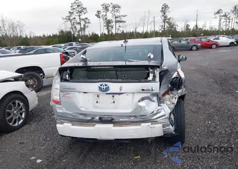 2014 Toyota Prius Plug-In z USA, uszkodzony, nr VIN JTDKN3DP3E3059052